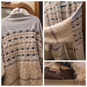 Frew People. Size M. Cozy sweater